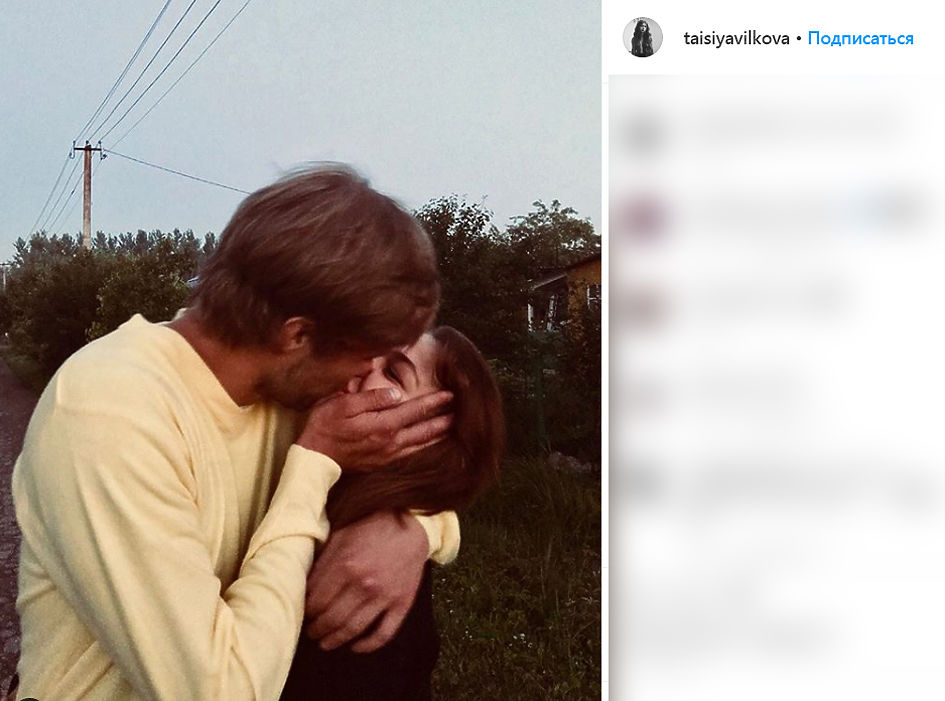 Актриса Таисия Вилкова впервые стала мамой HELLO! Russia