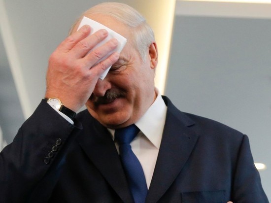 Лукашенко: россияне продолжают ездить в Белоруссию