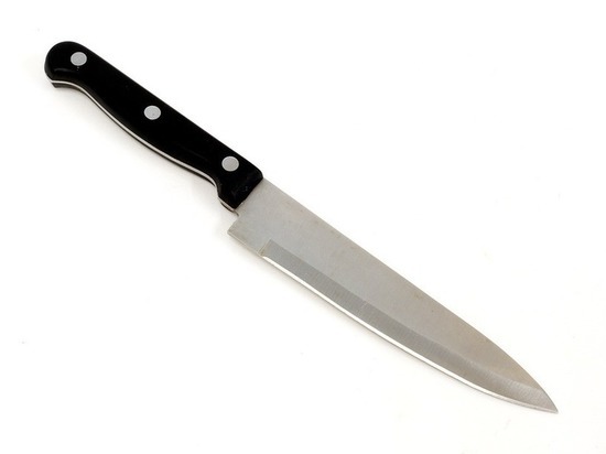 Женщина изрезала ножом посетительницу ЗАГСа в Москве