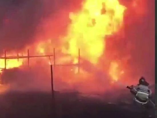 Природный пожар подошёл вплотную к "Ростов Арене"