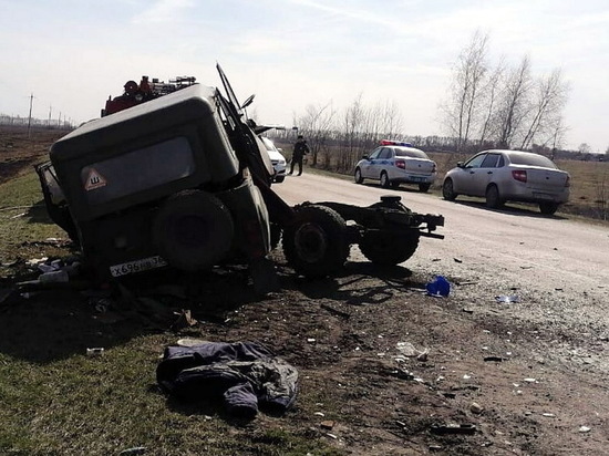 Четыре человека погибли в лобовом ДТП под Воронежем