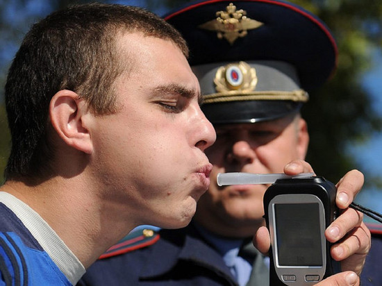 В Хакасии пьяный водитель отказался поверить алкотестеру