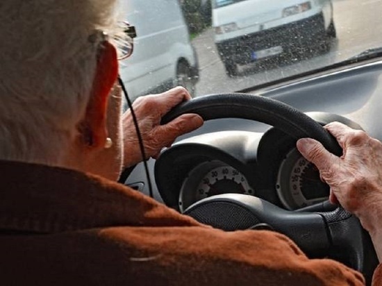 В Брянской области пенсионерка устроила аварию
