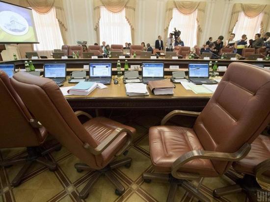 Члены правительства Хакасии соберутся на заседание в онлайне
