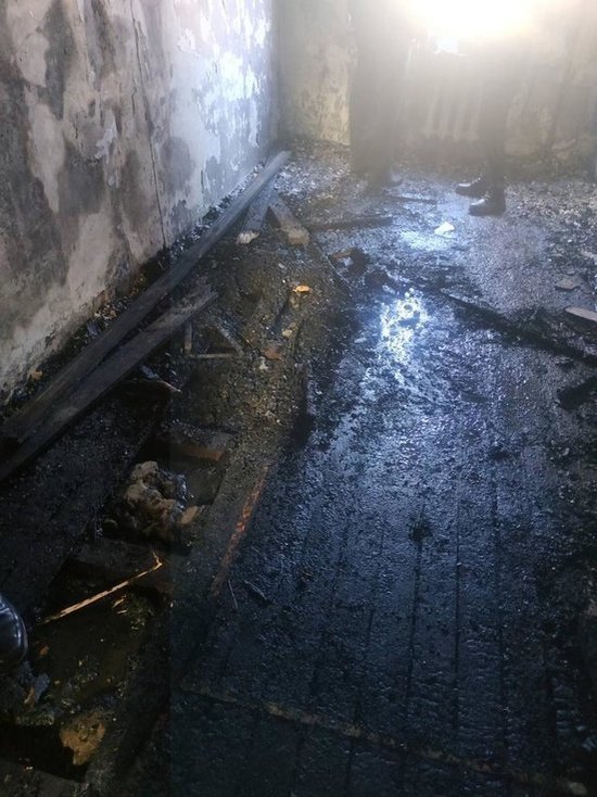 В Ново-Ленино спасли 45 человек из горящей пятиэтажки