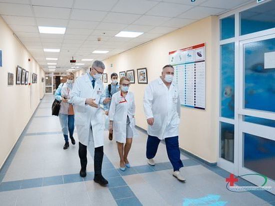 Югорские медики получат денежные выплаты за работу с инфицированными коронавирусом