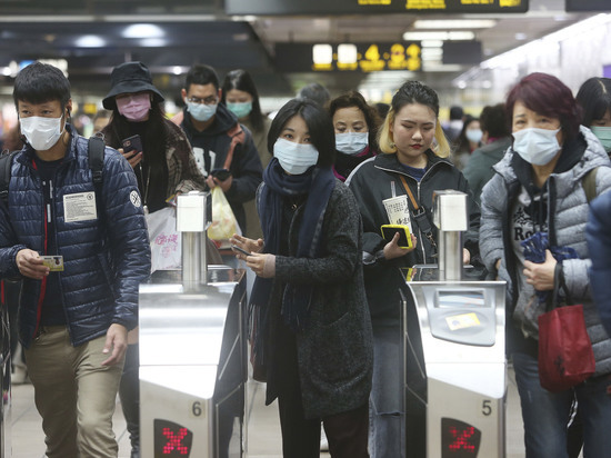 Китай сообщил об опасности от бессимптомных носителей коронавируса