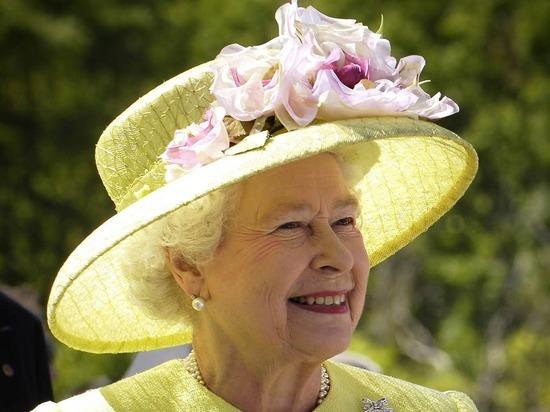 Королева Елизавета II обратится к нации из-за пандемии коронавируса