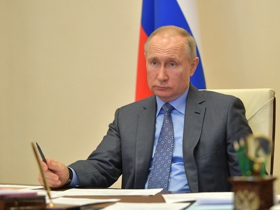 Путин рассказал о пути борьбы с коронавирусом, "подрывающим экономику"