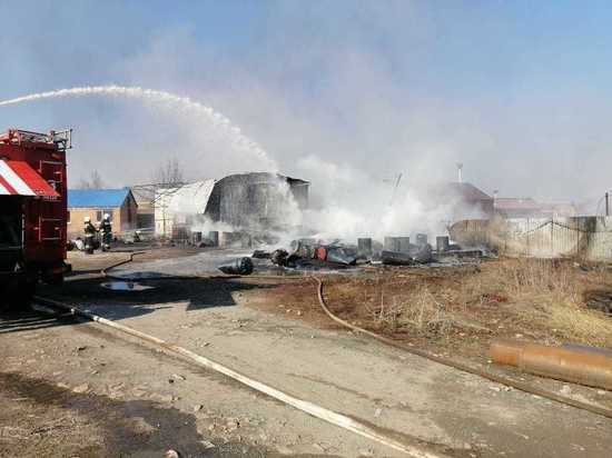  В Донецке горела база по приему металлолома