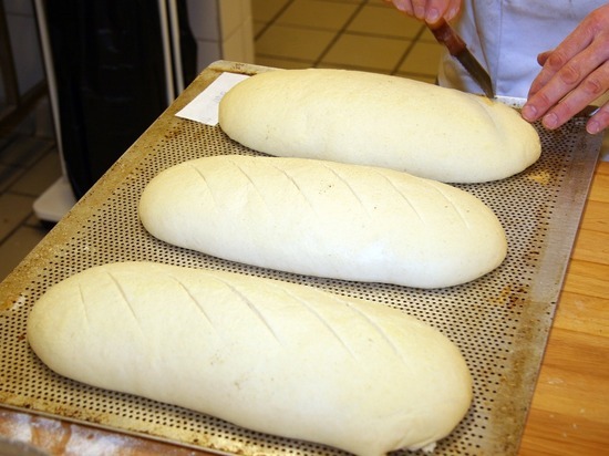 Кто из смоленских предприятий вошел в перечень не приостановленных