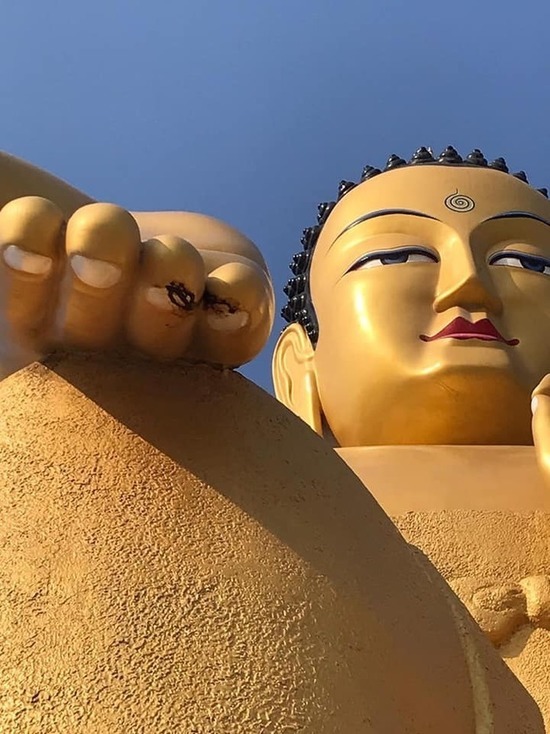 В калмыцкой Лагани замироточила статуя Будды Майтрейи