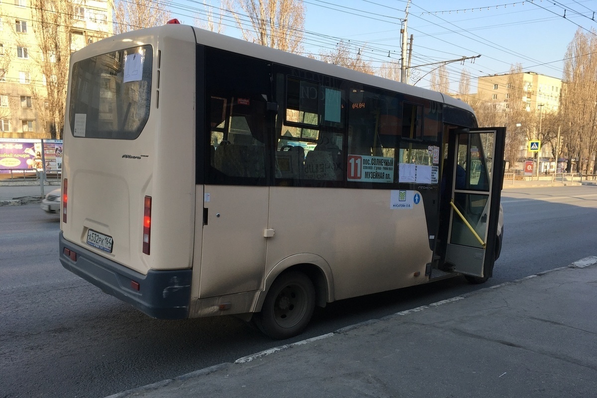 Автобусы вместо маршруток. Автобусы Саратова. Маршрутка.