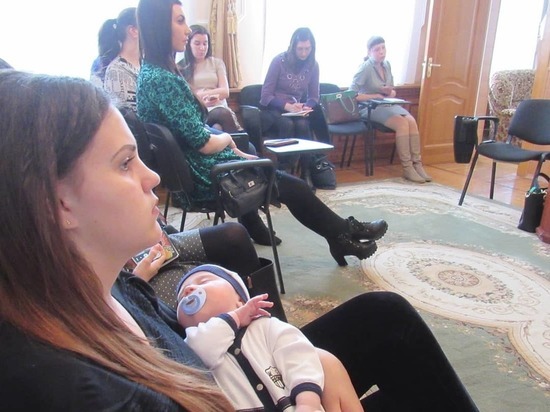 В Ессентуках молодым мамам помогают доулы