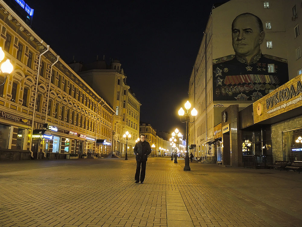 Патриаршие без Воланда, Арбат без толпы: кадры карантинной Москвы