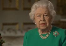 По словам королевы, Британия переживает трудные времена, многим придется пережить перемены в жизни, потери, горе и финансовые трудности