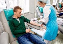 Во избежание нехватки донорской крови в больницах региона власти Подмосковья разрешили донорам посещать пункты приема крови