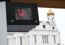 За рубежом бензин подешевел вслед за нефтью, а в России стоимость топлива не изменилась из-за особенностей регулирования

