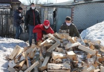 К волонтерам обратились жители районов и городов Алтайского края