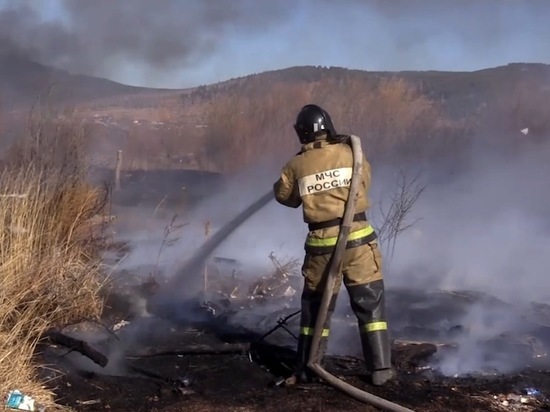 Районы с самыми сложными природными пожарами назвали в МЧС Забайкалья