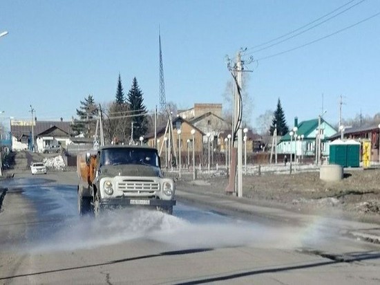 Более 5 тысяч километров кузбасских дорог были подвергнуты дезинфекции