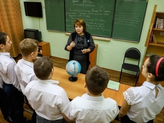 В Волгоградской области стараются не допустить продления учебного года
