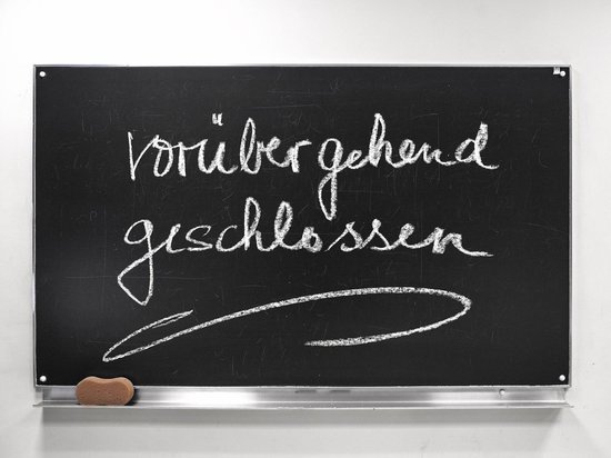 Германия: Обязательное ношение масок, длительное закрытие школ и запрет мероприятий