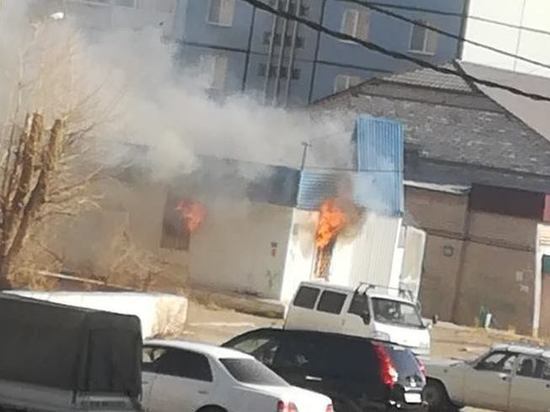 Пожар произошел в здании бывшего магазина  в Чите