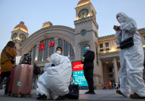 Впервые за 76 дней высотки в китайском Ухане осветились праздничной иллюминацией