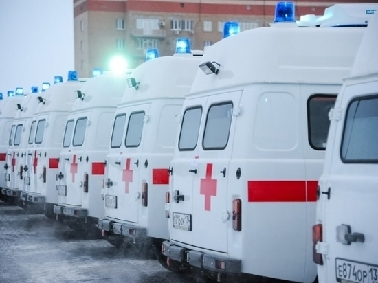 На юге Волгограда ВАЗ врезался в автобус: четверо людей в больнице