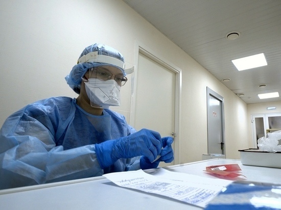 В Екатеринбурге лаборатория "РЖД-Медицины" начала делать тесты на коронавирус
