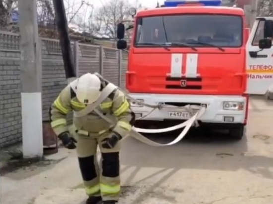 В Кабардино-Балкарии водитель на 10 метров оттащил 15-тонный автомобиль