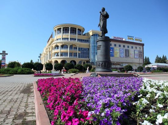 Курские клумбы готовят к посадке