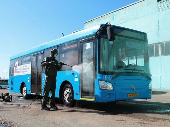 В Брянске из-за коронавируса дезинфицировали рейсовые автобусы