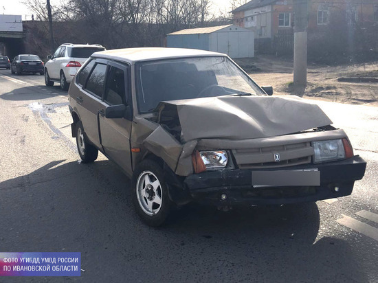 В Иванове в аварии травмы получили три человека, в том числе 14-летняя девочка