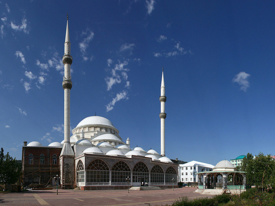 Дагестанских мусульман призвали молиться дома