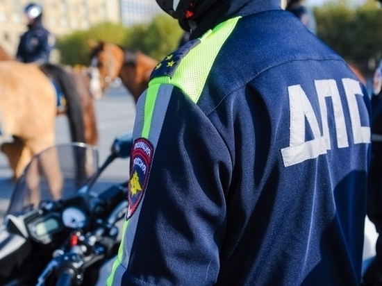 Под Волгоградом столкнулись 18-летний и 19-летний водители