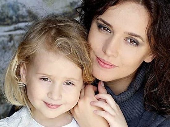 Заболевшую на самоизоляции Янину Мелехову выходила семилетняя дочь