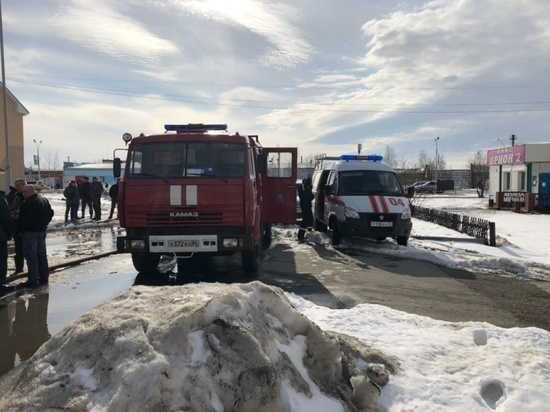 Пожарные Югры спасли женщину, прятавшуюся от огня в шкафу