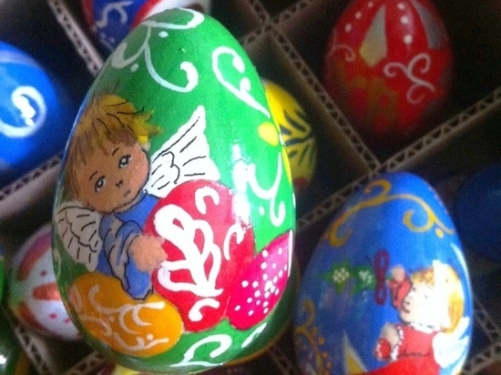 Осужденные в Кировской области смастерили для детей сувениры на Пасху