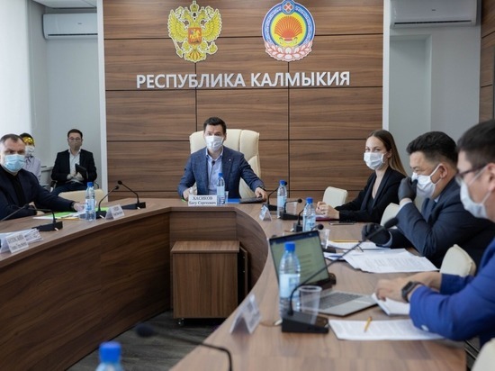 Глава Калмыкии провел совещание по проблемам Интернет-связи