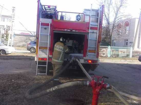 В Казани на пожаре погиб мужчина, троих спасли пожарные
