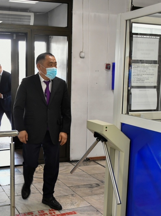  Глава Тувы усиливает минздрав на случай осложнения эпидситуации