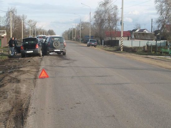 В ДТП под Орлом пострадала женщина
