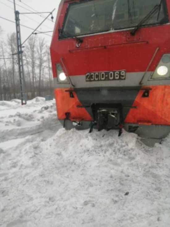 Сотрудники кузбасского СК завели уголовное дело по факту схода грузового поезда с рельс