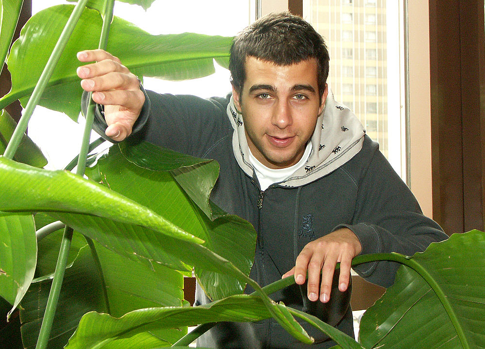 Иван Ургант отпраздновал 42-летие: как начиналась карьера телеведущего