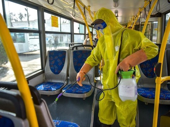 В Иванове продолжают дезинфицировать остановки