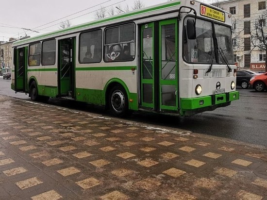 В Кирове еще на неделю отменили пригородные автобусные рейсы
