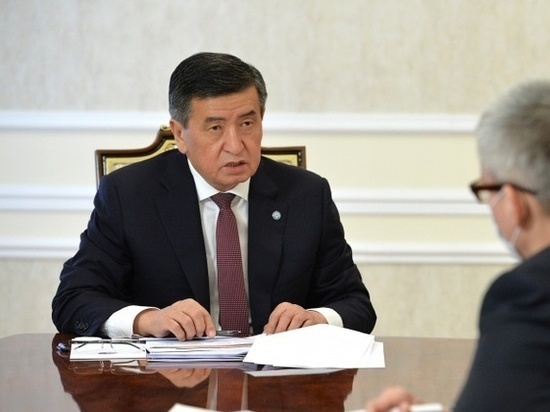 Президент Кыргызстана поздравил православных с Пасхой