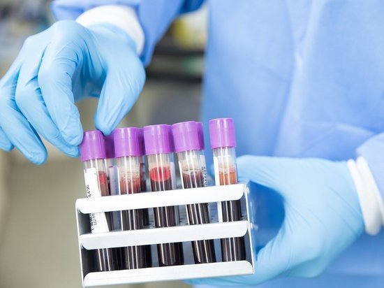 Британия анонсировала начало производства вакцины от коронавируса